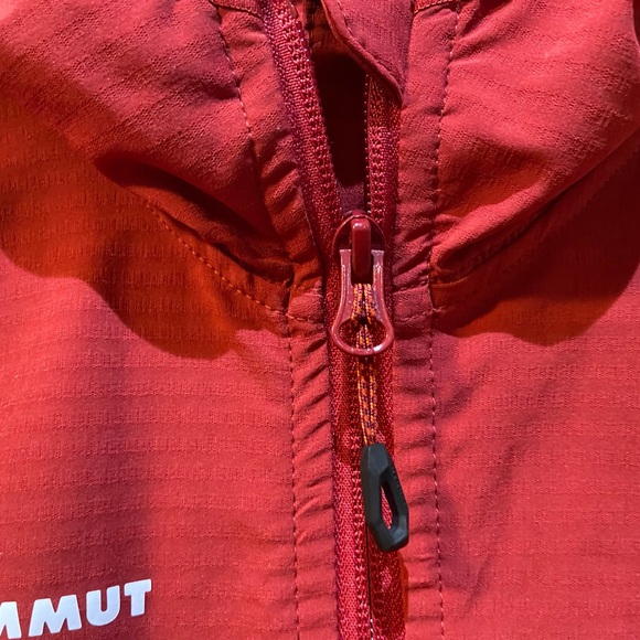 Mammut red full zip - Picture 4 of 8